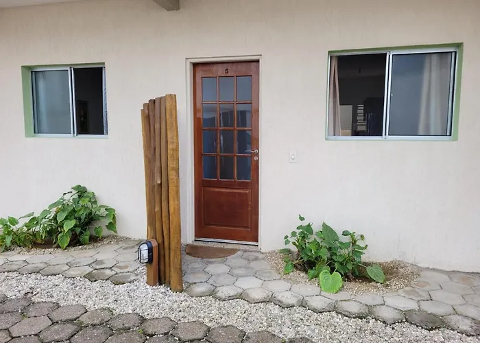 Apartamento aconchegante e espaçoso no Itaguá.